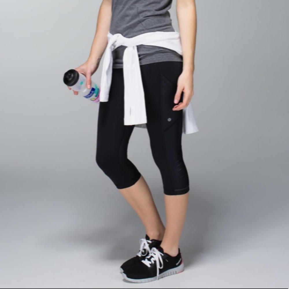 Lululemon Cut The Crop - Black